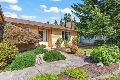 709 187th St E, Spanaway, WA 98387 photo 2