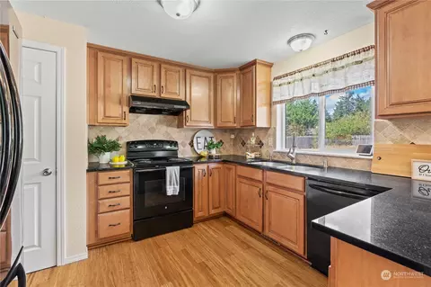 709 187th St E, Spanaway, WA 98387 photo 15