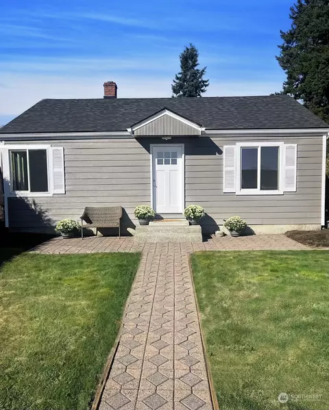1726 Maple St, Everett, WA 98201
