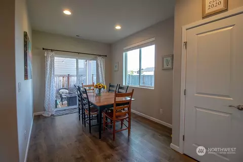 515 Sigrist Dr E, Enumclaw, WA 98022 photo 12