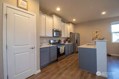 515 Sigrist Dr E, Enumclaw, WA 98022 photo 9
