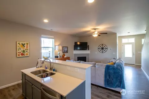 515 Sigrist Dr E, Enumclaw, WA 98022 photo 8