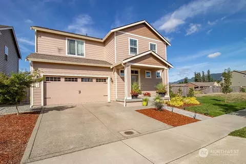 515 Sigrist Dr E, Enumclaw, WA 98022 photo 2