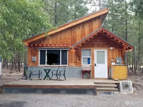 37 Emerson Rd, Mazama, WA 98833