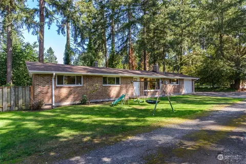 12516 Nyanza Rd SW, Lakewood, WA 98499