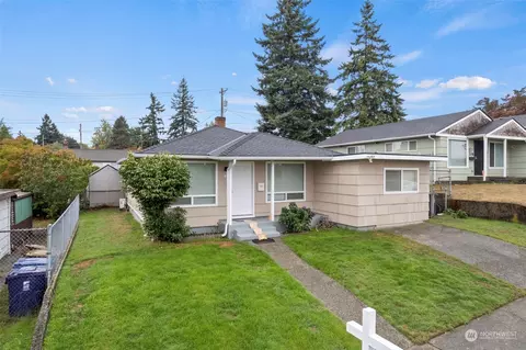 910 S Wright Ave, Tacoma, WA 98418