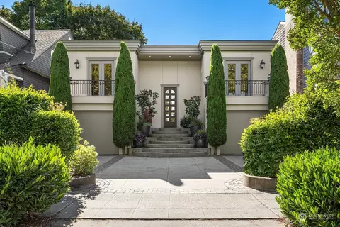 1127 Federal Ave E, Seattle, WA 98102