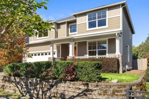 918 N 91st St, Seattle, WA 98103
