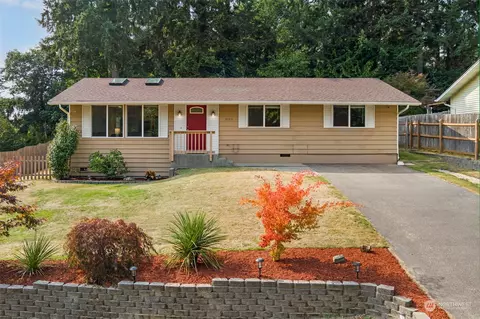 7009 Parkdale Dr NW, Bremerton, WA 98311