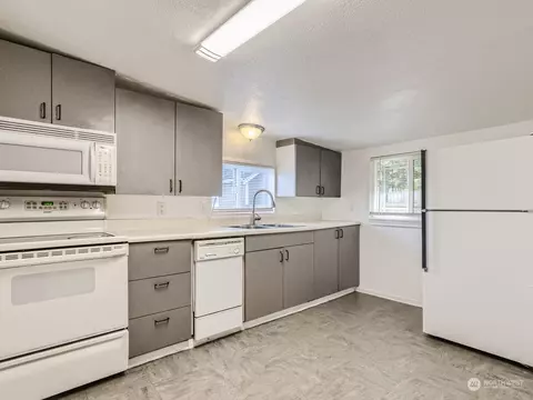 3004 Butler St, Everett, WA 98201 photo 4