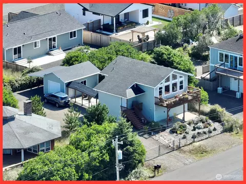 544 Sand Dune Ave SW, Ocean Shores, WA 98569