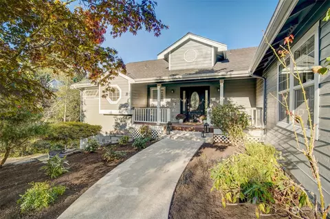 147 Island Blvd, Fox Island, WA 98333
