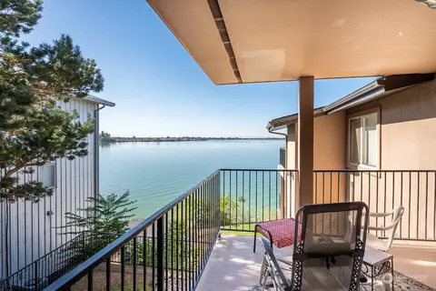 2900 W Marina Dr #204, Moses Lake, WA 98837