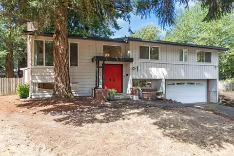 5217 122nd Pl SE, Bellevue, WA 98006