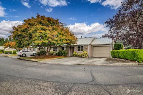 860 N Littlejohn Way, Sequim, WA 98382