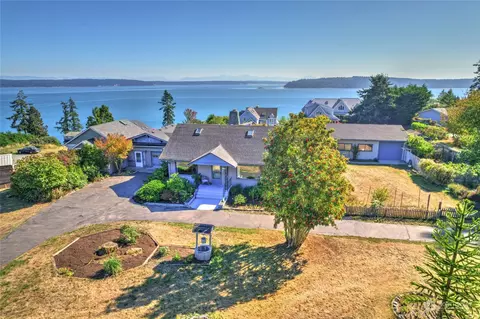 25014 State Route 525, Greenbank, WA 98253