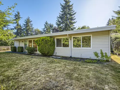 20340 Wallingford Ave N, Shoreline, WA 98133