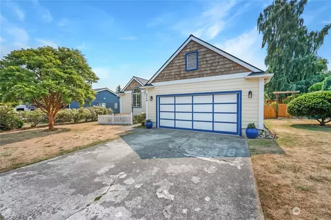 1709 24th Ct, Anacortes, WA 98221