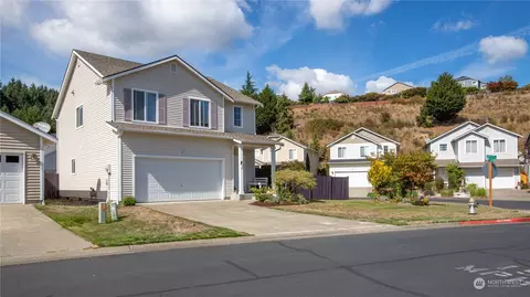 6110 69th Avenue Ct W, University Place, WA 98467