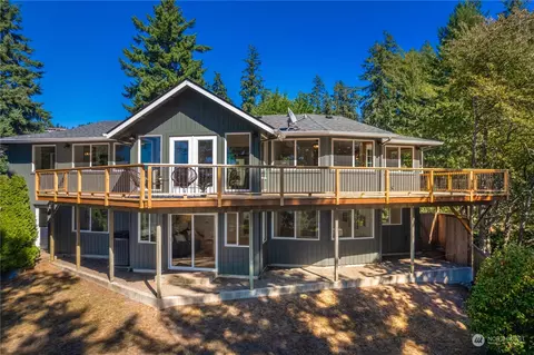 7923 Warren Dr NW, Gig Harbor, WA 98335