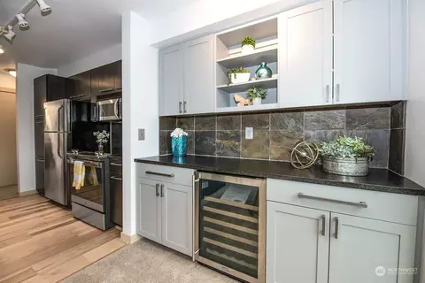 1420 E Pine St #E605, Seattle, WA 98122 photo 10