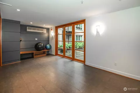 1420 E Pine St #E605, Seattle, WA 98122 photo 24