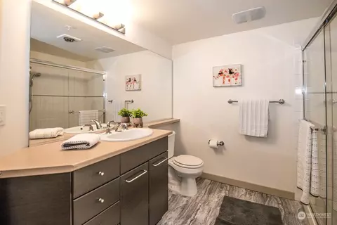 1420 E Pine St #E605, Seattle, WA 98122 photo 15
