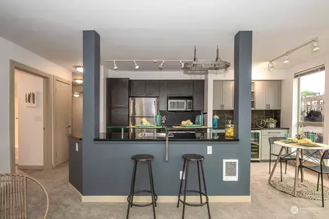 1420 E Pine St #E605, Seattle, WA 98122 photo 6