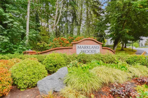 23323 Cedar Way #H103, Mountlake Terrace, WA 98043