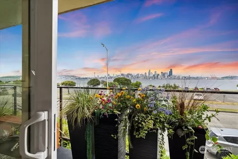 1301 Harbor Ave SW #112, Seattle, WA 98116