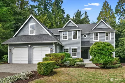 13235 Millstone Pl NE, Bainbridge Island, WA 98110