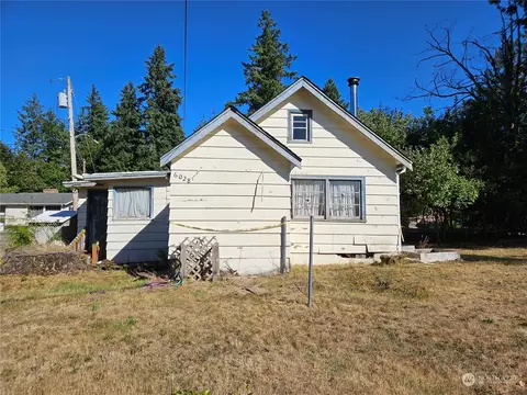 6024 Harlow Dr, Bremerton, WA 98312