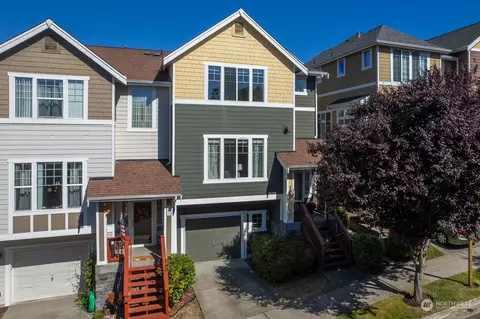 121 Maple St, Fircrest, WA 98466