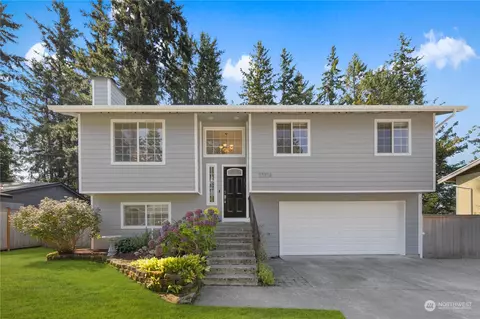 23325 SE 266th St, Maple Valley, WA 98038