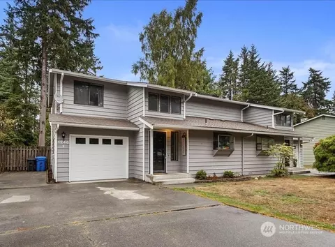 1246 NW Lanyard Loop #2, Oak Harbor, WA 98277
