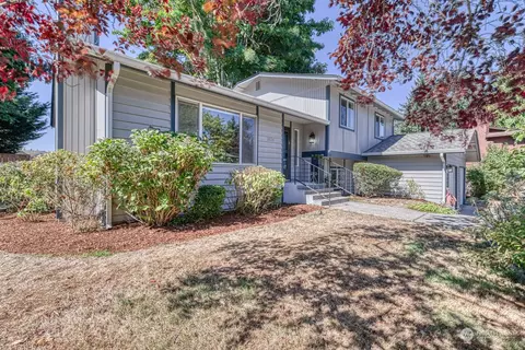 2626 Olympic Blvd, Puyallup, WA 98374