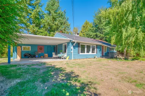 1406 Peltier Dr, Point Roberts, WA 98281