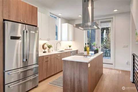 412 A 10th Ave E, Seattle, WA 98102 photo 8
