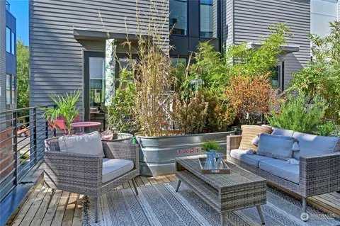 412 A 10th Ave E, Seattle, WA 98102 photo 9