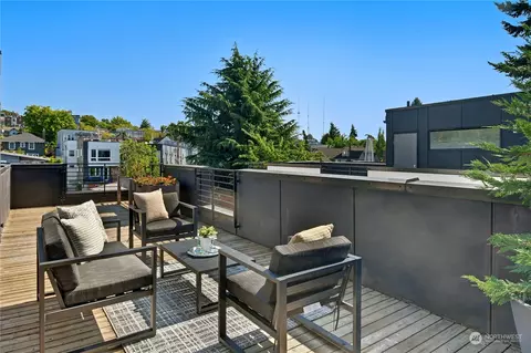 412 A 10th Ave E, Seattle, WA 98102 photo 17