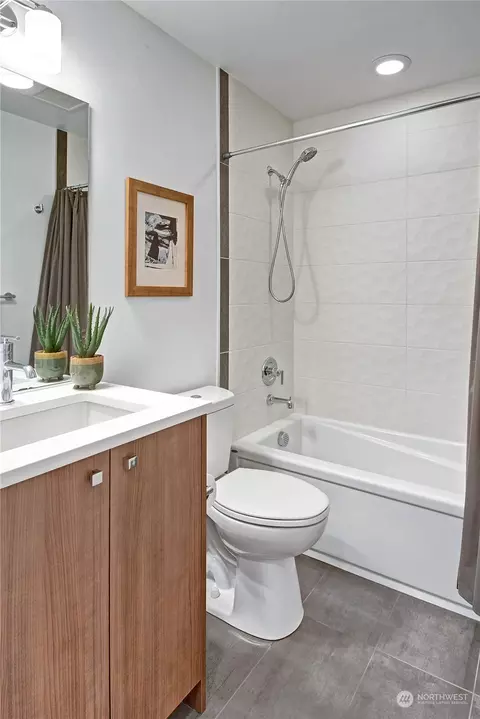 412 A 10th Ave E, Seattle, WA 98102 photo 5