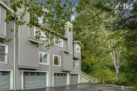 17617 NE 92nd Ct #2, Redmond, WA 98052