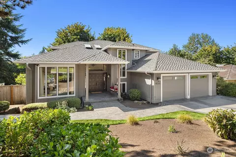 4533 172nd Ave SE, Bellevue, WA 98006