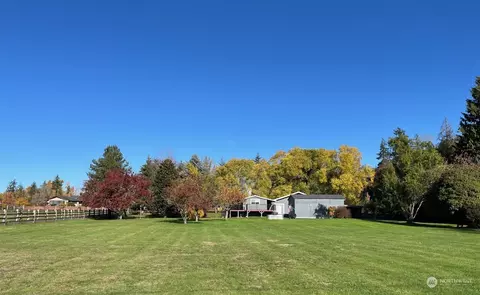 4264 H St, Blaine, WA 98230
