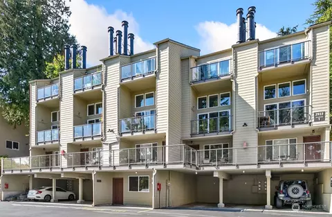 2933 76th Ave SE #11B, Mercer Island, WA 98040