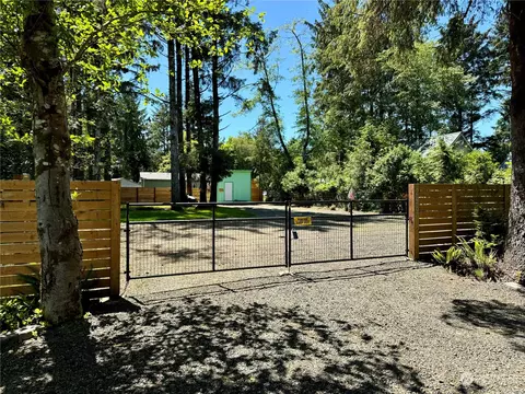 259 Toleak Ave SE, Ocean Shores, WA 98569