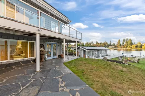 4121 Shelby Rd, Lynnwood, WA 98087