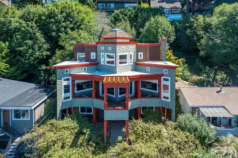 4208 Chilberg Ave SW, Seattle, WA 98116