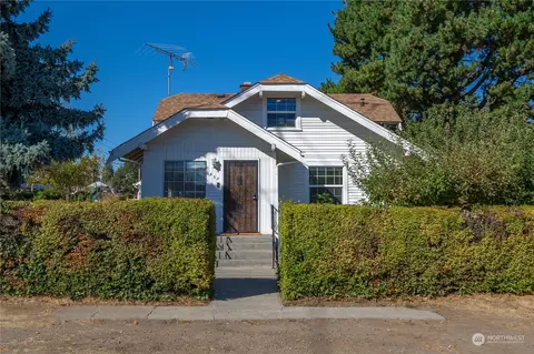 2469 S 64th St, Tacoma, WA 98409