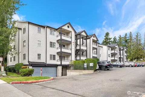 10824 SE 170th St #A107, Renton, WA 98055